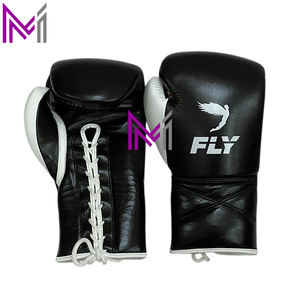 Ensemble de boxe en cuir de qualité supérieure pour la vente en gros, comprenant des gants à lacets, un protège-tête et un protège-guêtres, kit d'entraînement OEM pour les combattants et la salle de sport - Product Image 3