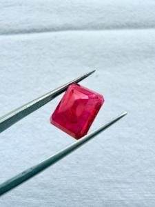 Pierres de rubis de laboratoire rouge vif de haute qualité pour collections de bijoux et boucles d'oreilles au meilleur prix par l'exportateur Red Lab Ruby - Product Image 2