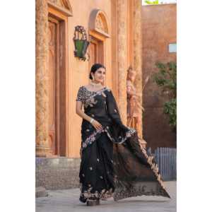 Sari en fil de zari et dori pour les fêtes, élégant, accessoires de fête - Product Image 3