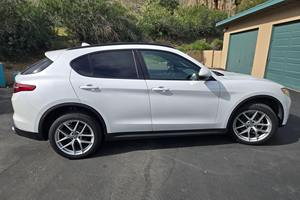 Alfa Romeo Stelvio TISport Q4 2018 - Product Image 3