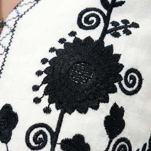 Chaleco Corto sin Mangas de Algodón Bordado a Mano para Mujer, Chaqueta Boho con Estampado Floral, Cuello en V, Botones al Frente, Estilo Étnico, Otoño/Invierno - Product Image 5