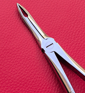 Pince d'extraction à mâchoires étroites 7,5 pouces – Outil de précision pour fermeur pour l'élimination facile des clous et des fixations de chaussures - Product Image 3