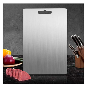 Planches à découper rectangulaires en acier inoxydable antibactériennes double face pour la découpe des fruits et légumes de votre cuisine, usage quotidien - Product Image 4