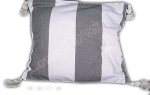 Housse de coussin carrée de luxe avec motifs floraux élégants, fermeture magnétique, 100% coton, pour la décoration moderne de la maison - Product Image 2