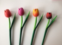 Tulip Play Sound, décoration d'intérieur en bois d'acacia fait main, style ROMANTIQUE, technique polie, longueur 37 cm, léger, fabriqué en Thaïlande, cadeau, 0,05 kg