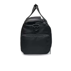 Sac de sport en toile premium pour la gym, les voyages et les activités de plein air avec un grand compartiment principal, plusieurs poches et une bandoulière - Product Image 2