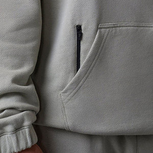 Ensemble de survêtement homme tendance avec sweat à capuche zippé et pantalon slim pour tenue décontractée et sportive, respirant et élégant - Product Image 4