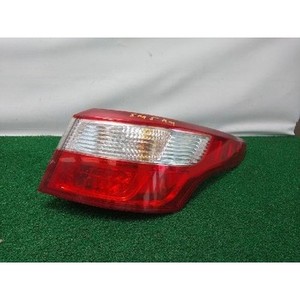 Latitude 2010-2013 RIGHT <b>Rear</b> Right Tail <b>Light</b> Used GENUINE 265500029R - Product Image 1