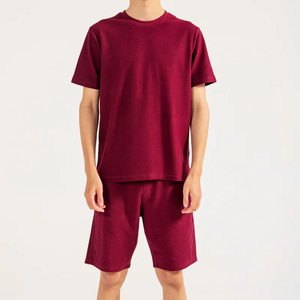 ชุดเซ็ตเสื้อผ้าผู้ชายลายทางสไตล์มินิมอล |   ชุดกีฬาฤดูร้อนแบบ 2 ชิ้น |   เสื้อยืดและกางเกงขาสั้นสไตล์วาร์ซิตี้แบบสั่งทำพิเศษ |   ผู้จัดจำหน่ายสินค้าจำนวนมาก - Product Image 1