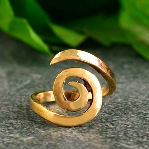 Hot Selling Design Minimal Spiral 18k Gold Plated <b>Ring</b> Abstract Swirl <b>Statement</b> <b>Ring</b> Boho Brass Jewelry For Women Wholesale/OEM - Product Image 1