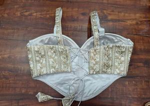 Chemisier de mariée en nylon tissé vintage ivoire, respirant, anti-plis, à col cœur, pour le printemps/été/hiver - Product Image 3