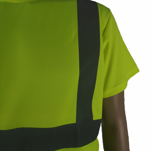 T-shirt réfléchissant haute visibilité en polyester personnalisé pour hommes, idéal pour les vêtements de travail de sécurité, avec support de logo - Product Image 4