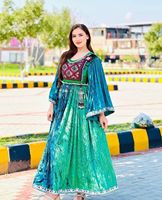 Robe traditionnelle afghane brodée en mousseline de soie, dentelle et cachemire, style Kuchi Pathani, écologique et respirante pour femmes