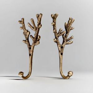 Decorative Brass Wall <b>Hooks</b> Classic Design Durable Metal Hanger For Entryway Bathroom <b>Kitchen</b> Storage Solutions - Product Image 1