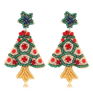Boucles d'oreilles clous perlées en forme de sapin de Noël pour femme, bijoux de mariage en strass, design étoile mignon, classique - Product Image 1