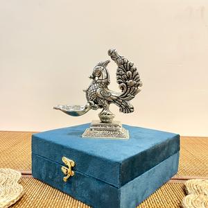 DIYA en Forma de Pavo Real Plateado en Plata - Product Image 1