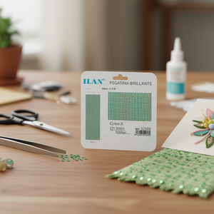 Ilan Adesivi Brillanti 3mm con Strass Verdi, 1500 Pezzi su Grande Cartoncino - Product Image 2