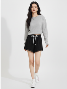 Ensemble de shorts décontractés élégants pour femmes, en tricot côtelé avec bordure en dentelle, taille haute, pour l'été, fabrication OEM ODM, marque privée - Product Image 5