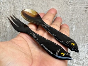 Cuillère de service classique en corne naturelle 100% écologique, polie à la main, ronde et moderne, pour la maison - Product Image 2