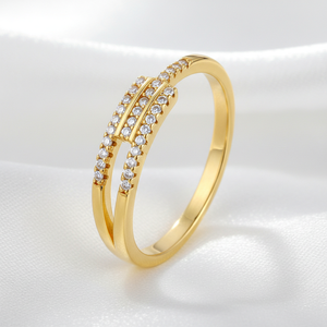 Bague de Fiançailles Classique Triple Bande Pavée en Argent Sterling 925 avec Moissanite et Diamant, Idéale pour les Fêtes et Cadeau pour Femme - Product Image 4