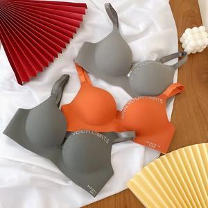 Soutien-gorge rembourré doux et sans coutures, confortable pour un usage quotidien - Product Image 4