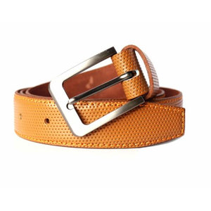 Ceinture en cuir classique avec ajustement réglable et finition lisse, idéale pour les tenues professionnelles, décontractées et le quotidien - Product Image 1