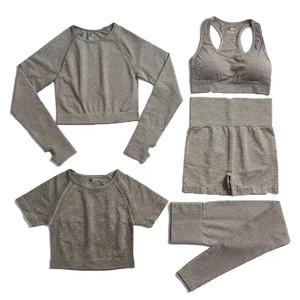 Soutien-gorge de sport sans couture réglable pour femmes avec compression élastique douce et motif imprimé pour adultes actifs - Product Image 6