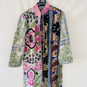 Chaqueta de algodón Suzani hecha a mano en India, chaqueta corta bordada a mano, abrigo unisex, chaqueta corta Suzani hecha a mano - Product Image 1