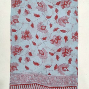 Magnifiques sarongs châles élégants en coton pour femmes adultes, à imprimé floral et bordure dorée, pour un usage quotidien estival - Product Image 3