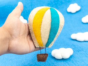 Móvil de Cuna con Globos Aerostáticos de Fieltro y Lana, Decoración de Viaje para Guardería, Regalo Unisex para Bebés y Niños - Product Image 5