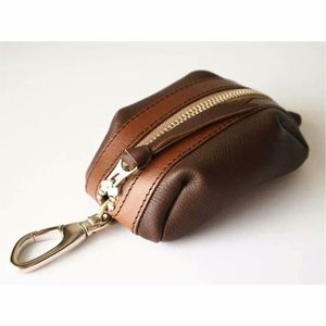 Pochette à fermeture éclair en cuir véritable personnalisée en gros |   Étui à crayons en cuir multifonctionnel pour le bureau |   Pochette cadeau en cuir marron rétro - Product Image 6