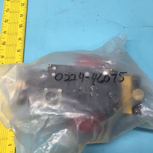 AMAT 0224-46075 PMS VMH-KF-40-AL-R-(2) EXHAUST - Equipo y Piezas de Semiconductores de Confianza de Marca Global - Product Image 3