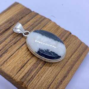 Colgante de Turquesa Natural de Búfalo, Plata de Ley 925, Hecho a Mano, Joyería con Piedras Preciosas, Regalo de Halloween - Product Image 2