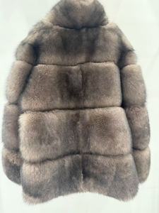 Veste sur mesure à longueur normale, chaude pour l'hiver, en fourrure de renard brun pour homme, à longueur normale - Product Image 2