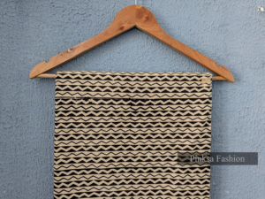 ผ้าฝ้ายแท้ 100% พิมพ์ลายด้วยมือ ลายซิกแซกสีดำ ผ้าลายเชฟรอนอินเดียแบบไจปุรี สำหรับตัดเย็บเสื้อผ้า งานฝีมือ DIY - Product Image 5