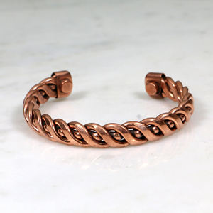 Bracelet manchette torsadé en laiton fait main pour hommes et femmes - Jonc magnétique ajustable pour la guérison - Bijou ethnique bohème, idée cadeau - Product Image 3