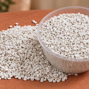 Nouvel arrivage : Masterbatch de carbonate de calcium à granulométrie fine de qualité supérieure pour films soufflés et films extrudés, sous forme de granulés - Product Image 1