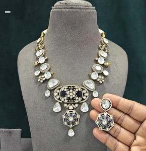 Antique Gold Plated Kundan <b>Statement</b> <b>Necklace</b> Set with Red Enamel Floral Pendant Earrings Wedding Jewelry Set For Women - Product Image 3