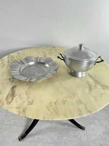 Soupière ronde en métal avec couvercle, bol de service classique pour buffet, idéal pour la restauration - Product Image 2