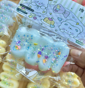 Nuevos Juguetes Blandos de Mochi para Apretar, Mochi Waffle con Purpurina, Juguetes Antiestrés Ultra Suaves para Adultos y Niños - Product Image 6