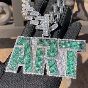 จี้เพชรโมอิสซาไนต์แบบกำหนดเอง สไตล์ฮิปฮอป VVS ประดับเพชรเต็มตัว  จี้ตัวอักษรเงินแท้ 925  จี้เพชรโมอิสซาไนต์สั่งทำ - Product Image 3