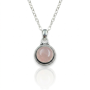 Colgante de cuarzo rosa en plata de ley con engaste texturizado, collar artesanal hecho a mano, cadena de 20 pulgadas. - Product Image 5