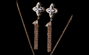 Conjunto de Pendientes de Borla y Colgante de Diamante Floral de Lujo Cultivado en Laboratorio |   Joyería de Oro Rosa para Eventos Nocturnos y Bodas - Product Image 5