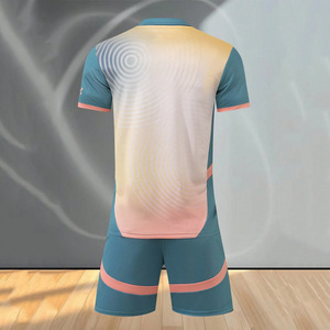 Tenue de football 100 % polyester à séchage rapide, maillot et short d'équipe personnalisés par sublimation, kit de football léger pour l'été, anti-humidité et anti-UV - Product Image 4