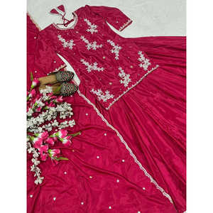 Vêtements de fête de créateur indiens et pakistanais, haut et dupatta de style lehenga fantaisie - Product Image 4