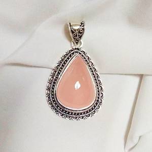 จี้รูปหยดน้ำทำจากโรสควอตซ์ เงินแท้ 925 สร้อยคอพลอยทำมือ ของขวัญสำหรับผู้หญิง เครื่องประดับเพื่อสุขภาพ - Product Image 6