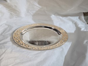 Premium Oval Stainless Steel Serving Tray Engraved Decorative <b>Platter</b> with <b>Gold</b> Fluted <b>Rim</b> - Product Image 4