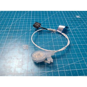 Sonda de Sensor de Temperatura TÉCNICA TFP-T-B-2M-PNP, Usada como Pieza de Repuesto para Equipos Semiconductores Antiguos - Product Image 4