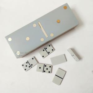 Caja de Juego de Dominó Gris de Alta Gama con Incrustaciones Doradas, Almacenamiento Elegante, Decoración de Mesa para Reuniones Familiares - Product Image 2