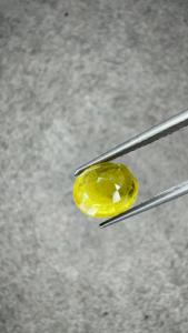 Zafiro Amarillo Natural de Bangkok de 3.85 Ct con Certificado GIA, Corte Ovalado, Gema Suelta, Piedra Preciosa Amarilla Dorada - Product Image 4